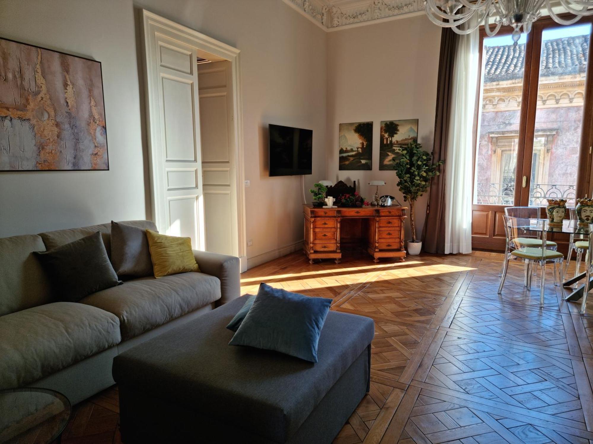 Luxury Historic Residence With Heated Pool Near Catania, Taormina, The Sea And Mount Etna Джарре Экстерьер фото