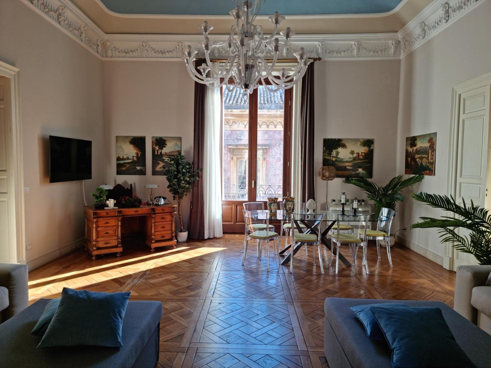 Luxury Historic Residence With Heated Pool Near Catania, Taormina, The Sea And Mount Etna Джарре Экстерьер фото